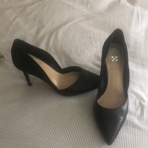 Vince Camuto 3-3 1/2” heels Size 6